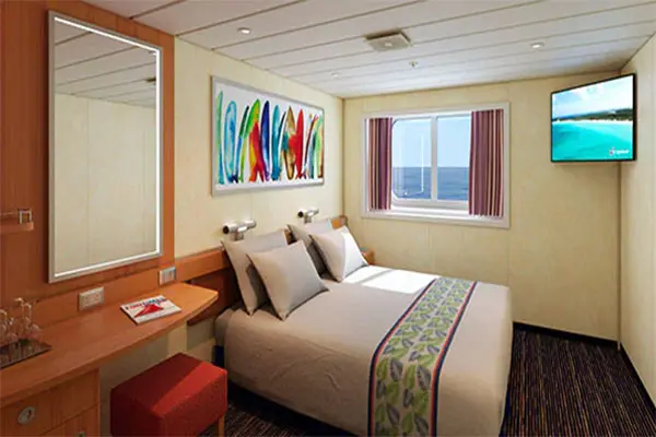 Open outdoor cruise scenery