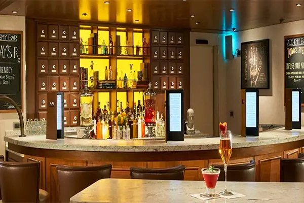 Bars & Lounges