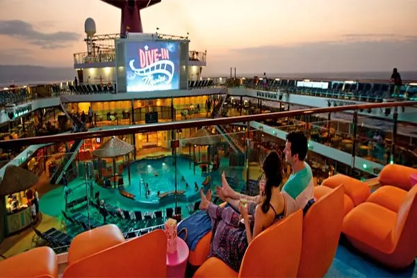 Entertainment & Nightlife 