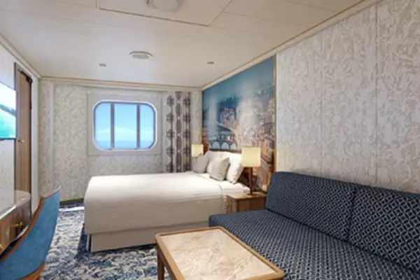 Open outdoor cruise scenery