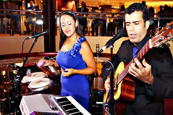 Entertainment & Nightlife