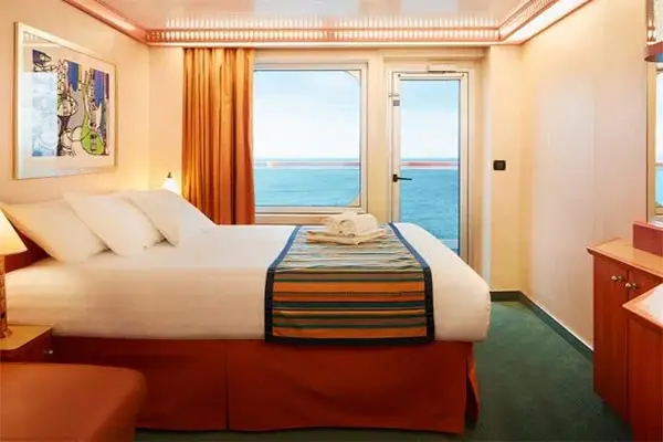Private cruise balcony deck
