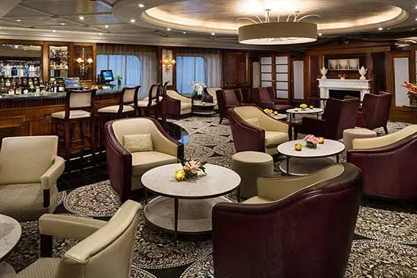 Bars & Lounges