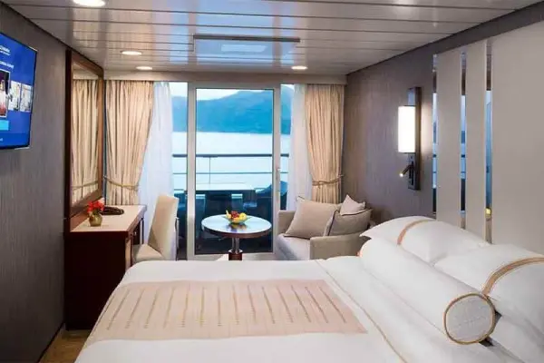 Private cruise balcony deck