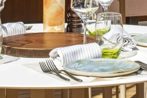 Seabourn Venture Image 2