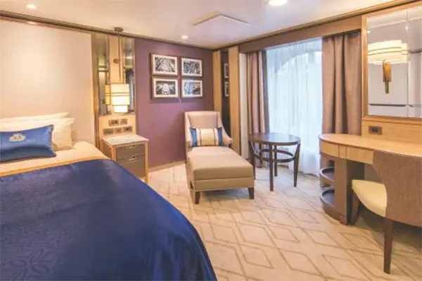 Open outdoor cruise scenery