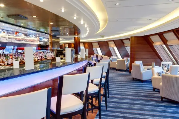 Bars & Lounges