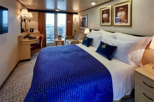 Private cruise balcony deck