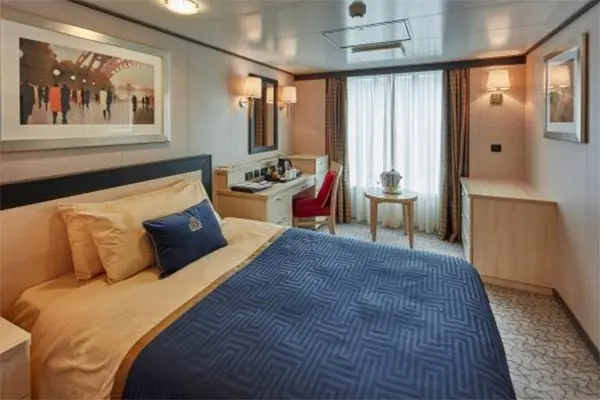 Open outdoor cruise scenery
