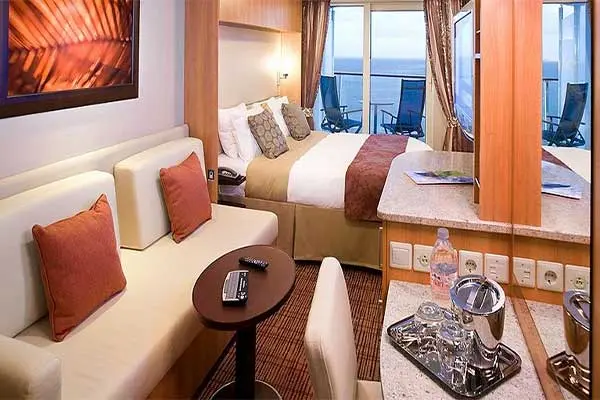 Private cruise balcony deck