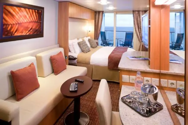 Private cruise balcony deck
