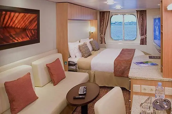 Open outdoor cruise scenery