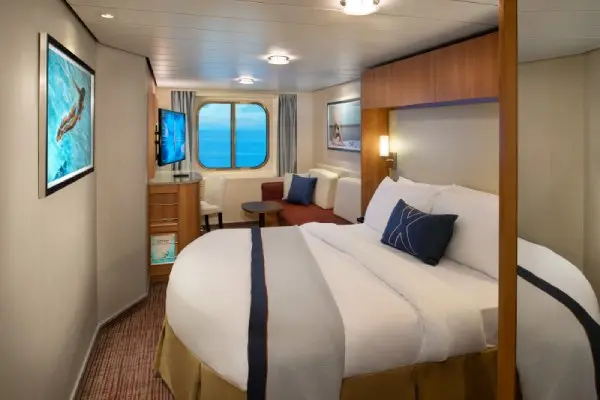 Open outdoor cruise scenery