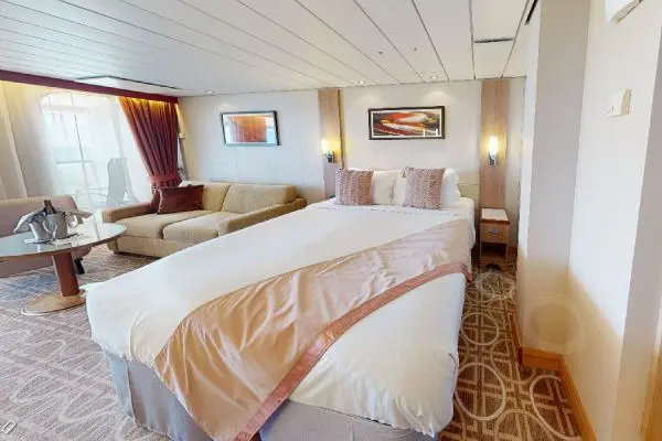 Spacious cruise suite room