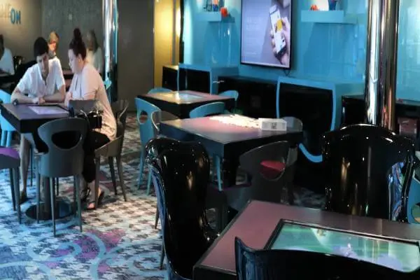 Celebrity Reflection Image 5