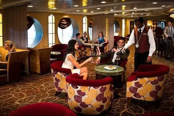 Bars & Lounges