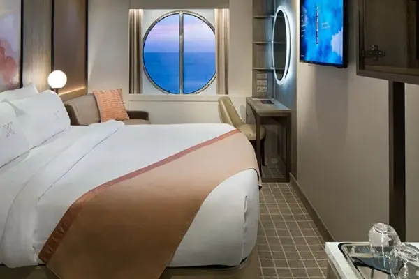 Open outdoor cruise scenery