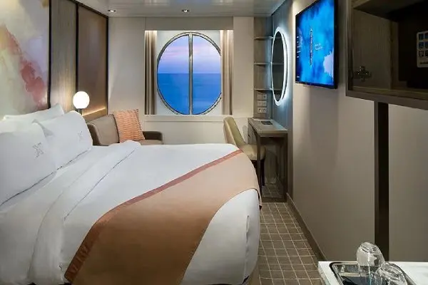 Open outdoor cruise scenery