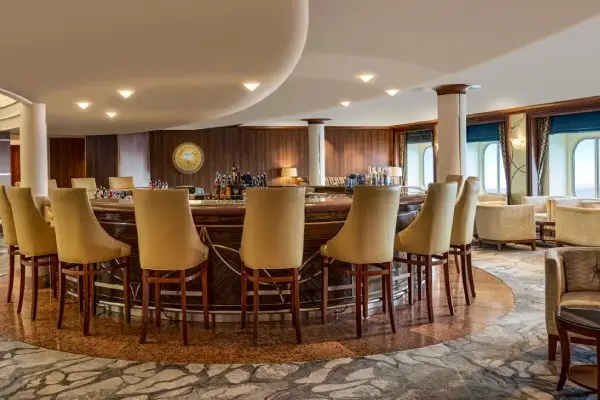 Bars & Lounges