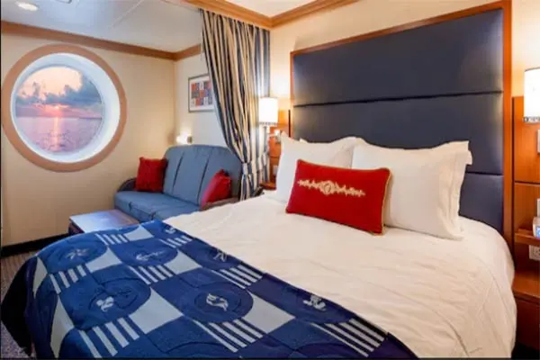 Open outdoor cruise scenery