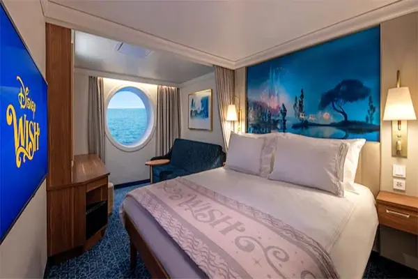 Open outdoor cruise scenery