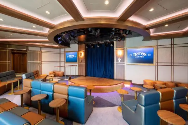 Bars & Lounges
