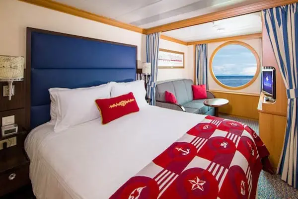 Open outdoor cruise scenery