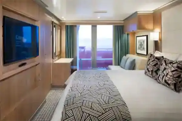 Private cruise balcony deck