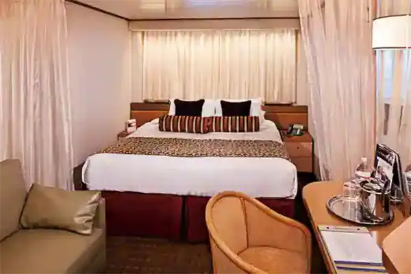 Open outdoor cruise scenery