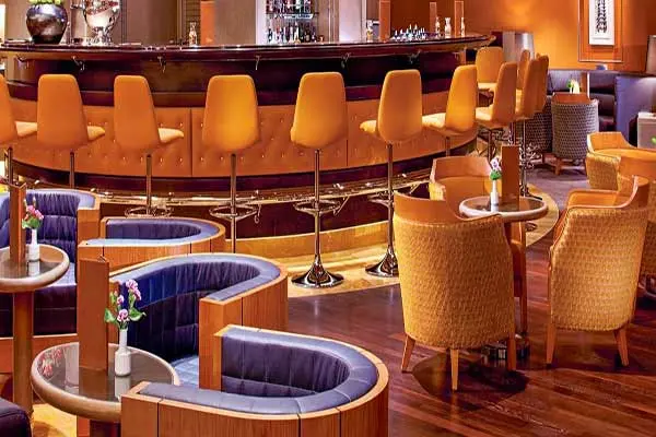 Bars & Lounges