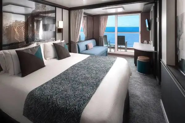 Spacious cruise suite room