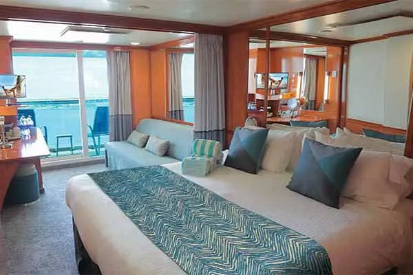 Spacious cruise suite room