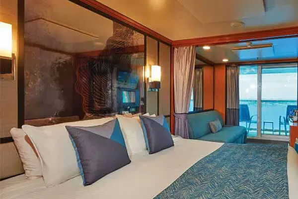 Spacious cruise suite room