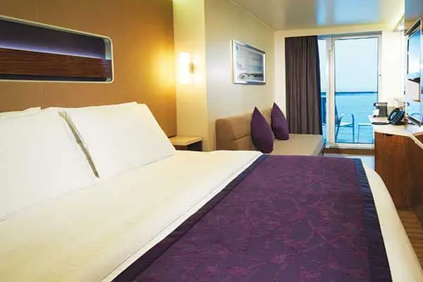 Spacious cruise suite room