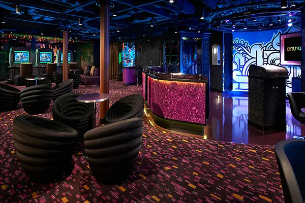 Entertainment & Nightlife 