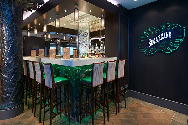 Bars & Lounges