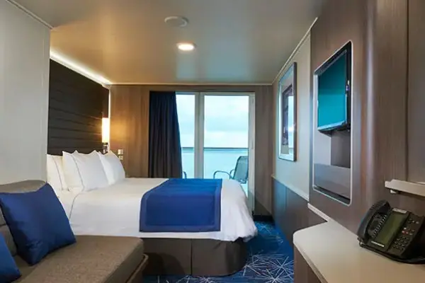 Spacious cruise suite room
