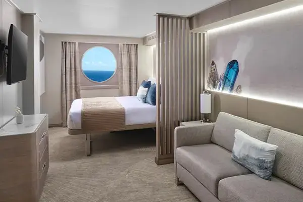 Open outdoor cruise scenery