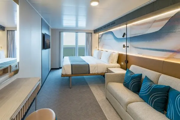 Private cruise balcony deck