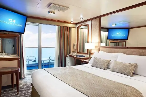 Private cruise balcony deck