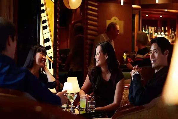 Bars & Lounges