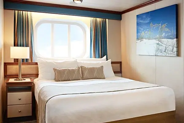 Open outdoor cruise scenery