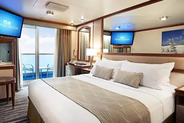 Private cruise balcony deck