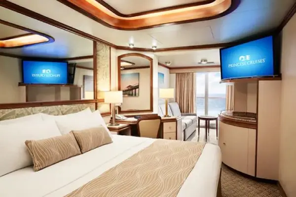 Spacious cruise suite room