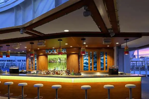Bars & Lounges