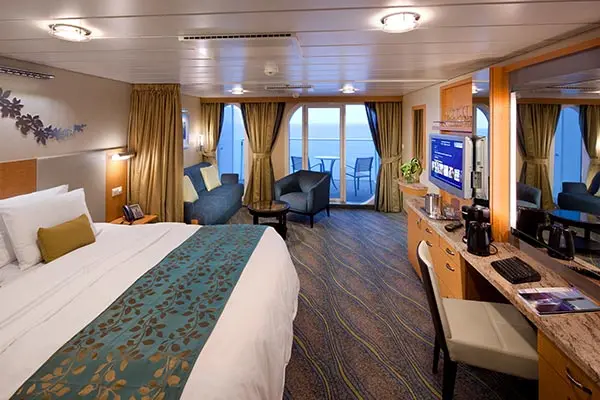 Spacious cruise suite room