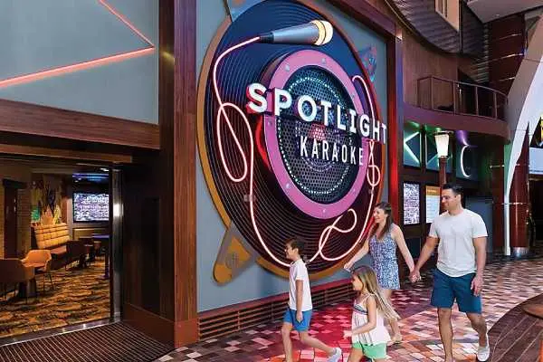 Entertainment & Nightlife