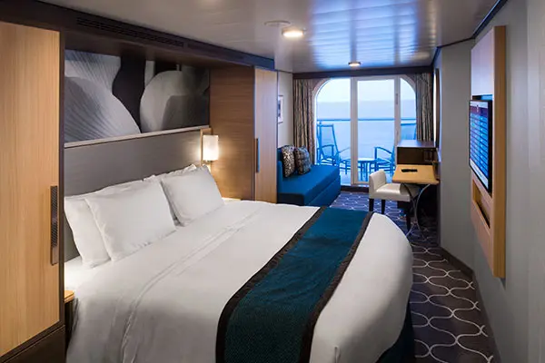 Private cruise balcony deck