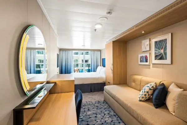 Private cruise balcony deck