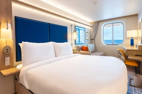 Open outdoor cruise scenery